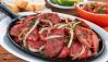 Aprox: 300g Calabresa perdigão A cebolada