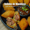 Bolinho de Mandioca com Carne Seca 