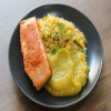 300G - SALMÃO EM POSTA COM PURÊ DE MANDIOQUINHA
