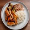 300G - FRANGO GRELHADO ACEBOLADO E BATATA DOCE ASSADA
