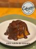 Bolo mini vulcao cenoura com calda chocolate