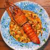 LAGOSTA COM ARROZ DE CAMARÃO 