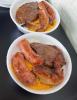 CHURRASCO - CARNE (picanha), LINGUIÇA SADIA, FRANGO, ARROZ, FEIJÃO, FAROFA E VINAGRETE.