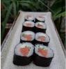 Hosomaki de Salmão com Creem Chease