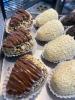 COXINHA DE MORANGO CHOCOLATE BRANCO